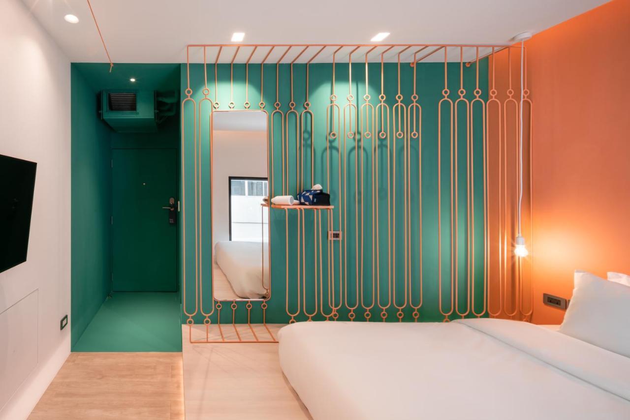 Speck Bangkok Hostel Eksteriør bilde