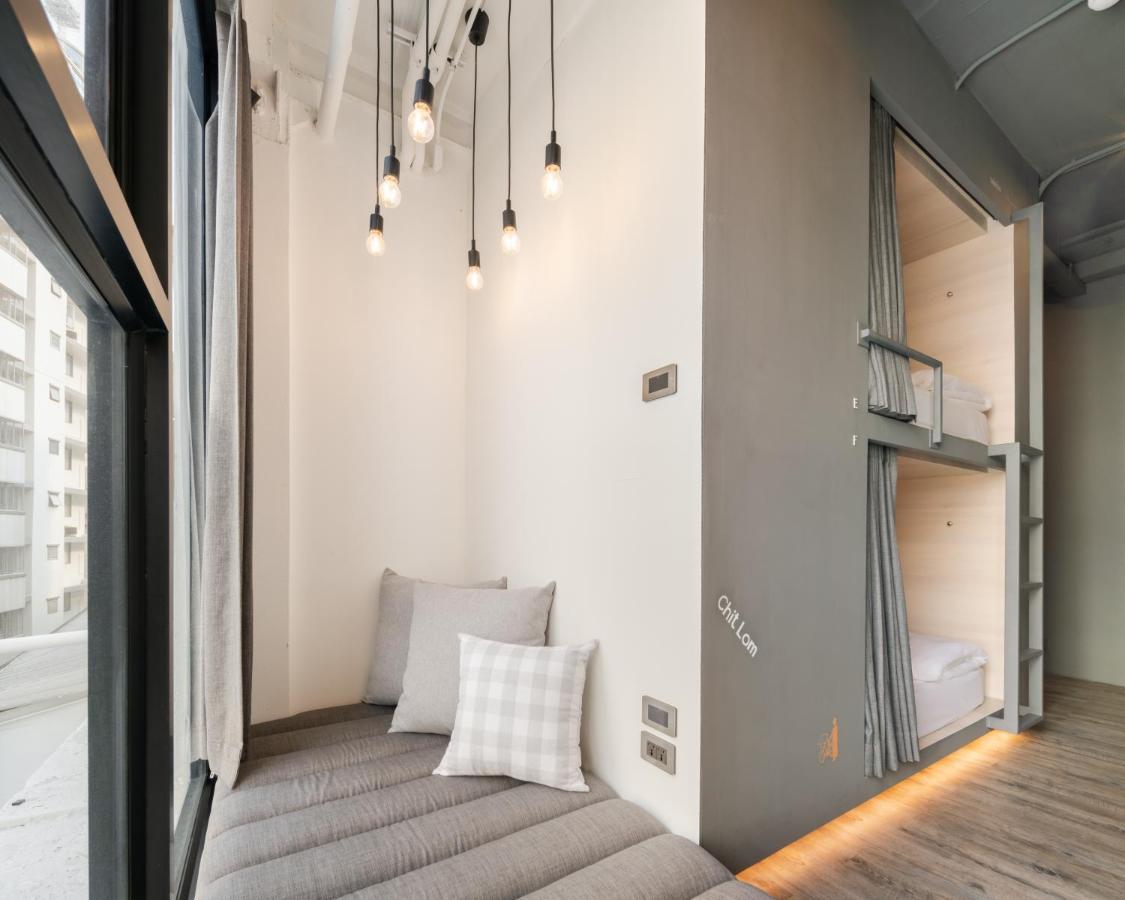 Speck Bangkok Hostel Eksteriør bilde