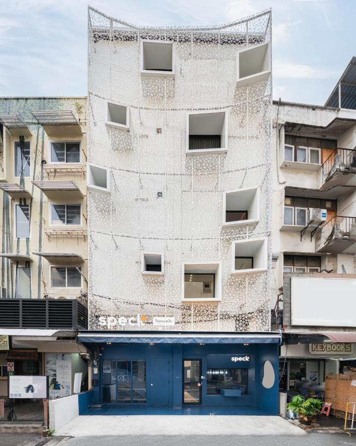 Speck Bangkok Hostel Eksteriør bilde